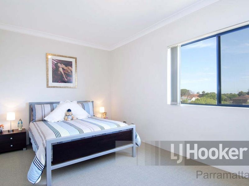 21/10-12 Wingello Street, Guildford NSW 2161