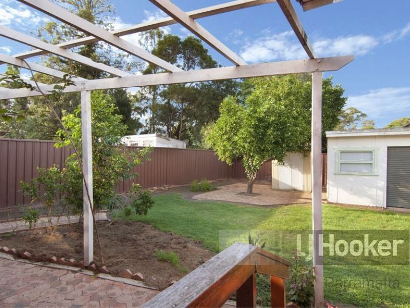 8 Mills Street, Merrylands NSW 2160