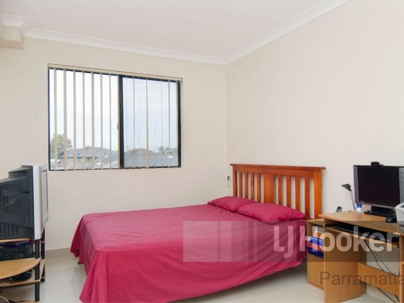 16/39 Earl Street, Merrylands NSW 2160