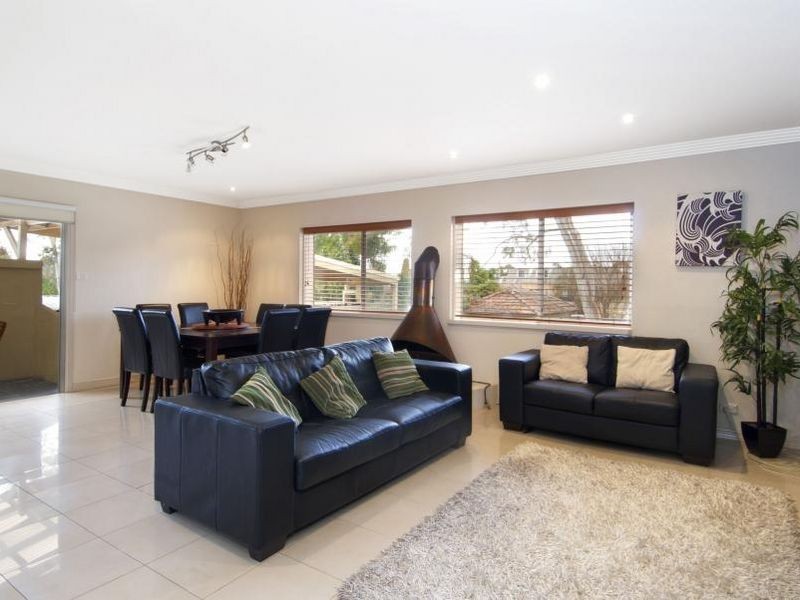 12 Brelogail Street, Northmead NSW 2152