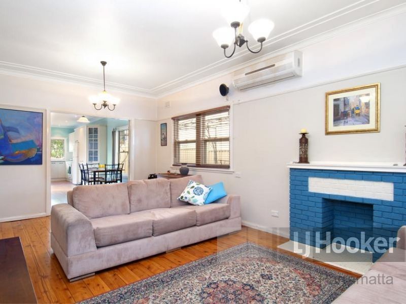 27 Hawksview Street, Merrylands NSW 2160