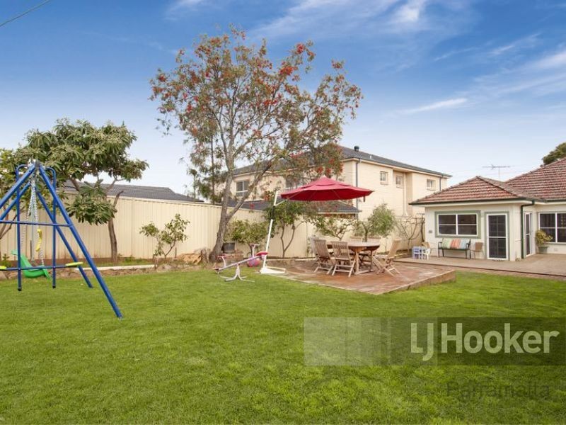 27 Hawksview Street, Merrylands NSW 2160