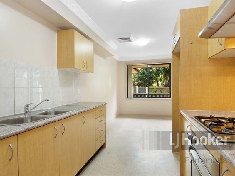 2/17 Girraween Road, Girraween NSW 2145