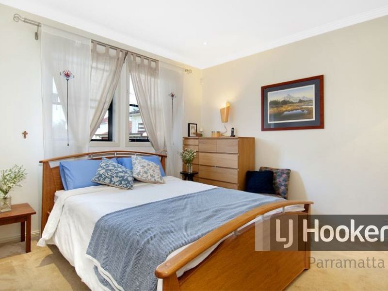 2B Hayes Avenue, Northmead NSW 2152