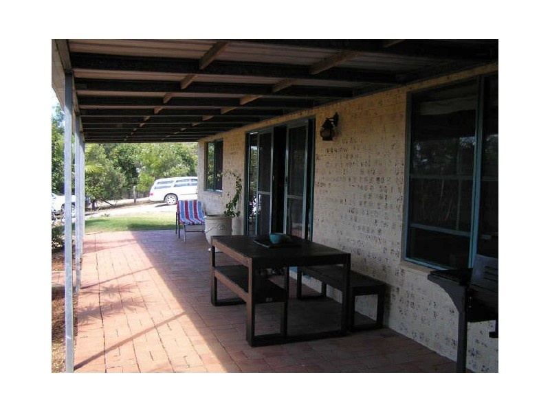 296 Browns Lane, Bungundarra QLD 4703