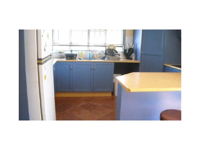 144 Water Street, Berserker QLD 4701