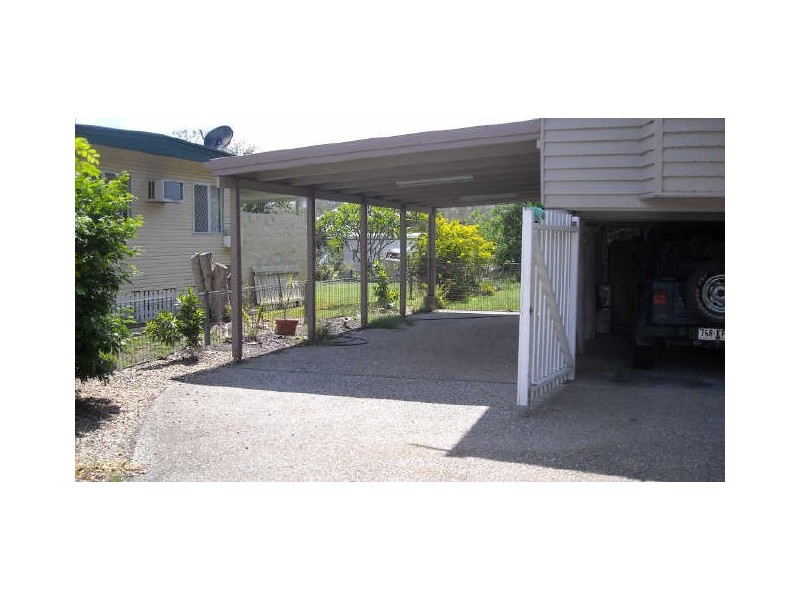 144 Water Street, Berserker QLD 4701