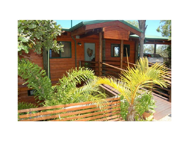 9 Banksia Place, Taranganba QLD 4703