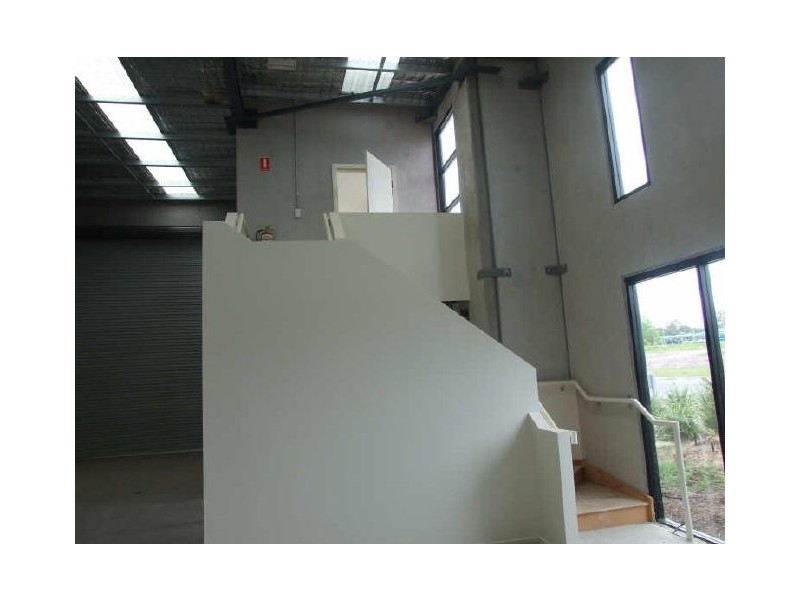 Unit 1/33 Enterprise Circuit, Maryborough West QLD 4650