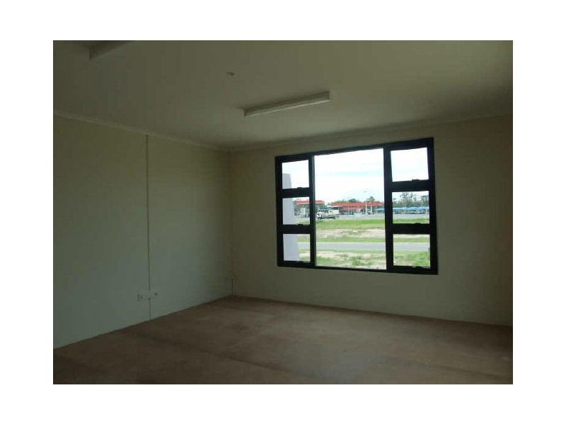 Unit 5/33 Enterprise Circuit, Maryborough West QLD 4650