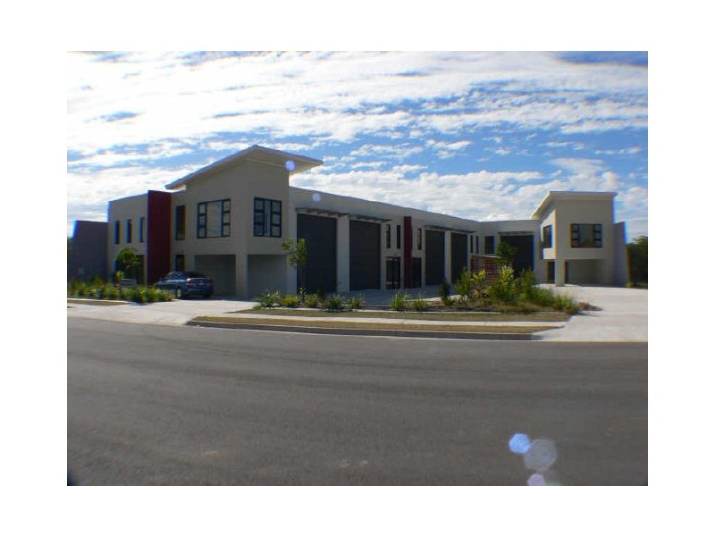 Unit 4/33 Enterprise Circuit, Maryborough QLD 4650