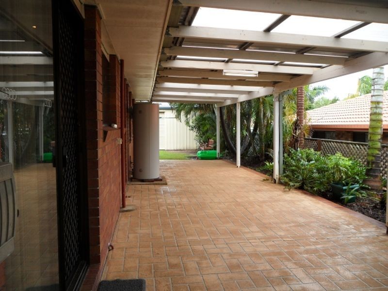 12 Pegasus Court, Eatons Hill QLD 4037