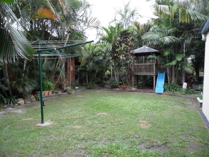 12 Pegasus Court, Eatons Hill QLD 4037