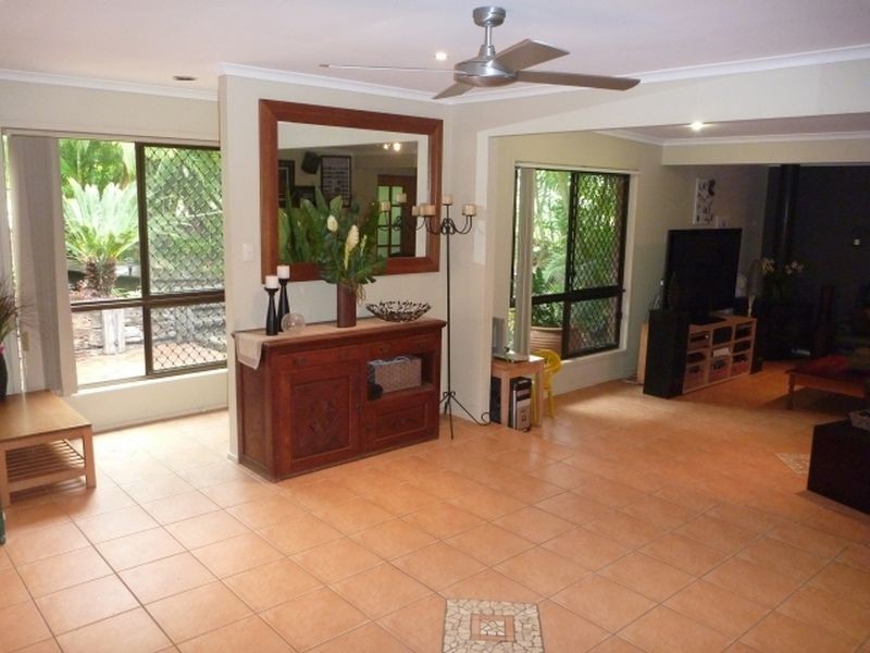 12 Pegasus Court, Eatons Hill QLD 4037