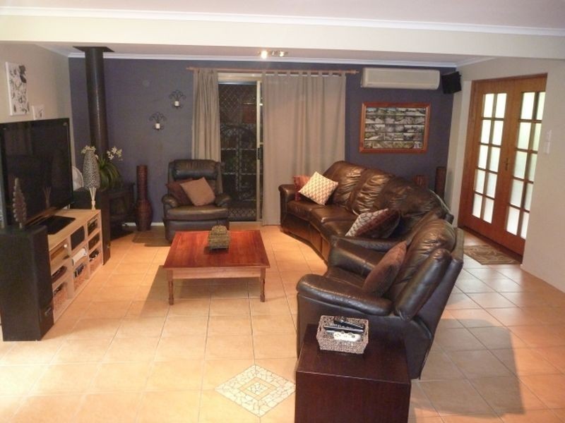 12 Pegasus Court, Eatons Hill QLD 4037