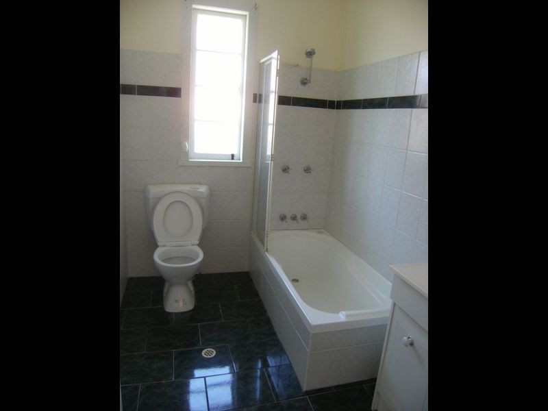 36 Charlotte Street, Chermside QLD 4032