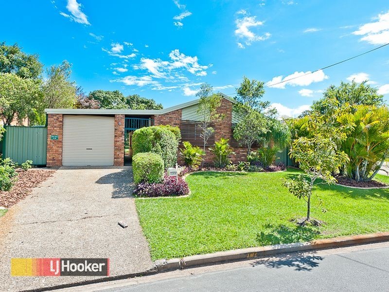 17 Buckingham Street EAST, Strathpine QLD 4500