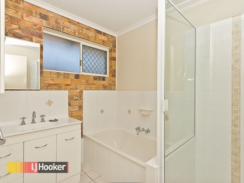 17 Buckingham Street EAST, Strathpine QLD 4500