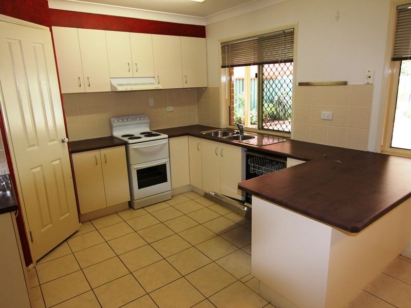 16 Viscount Street, Strathpine QLD 4500