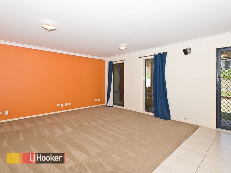 7 Stone Brook Court, Cashmere QLD 4500