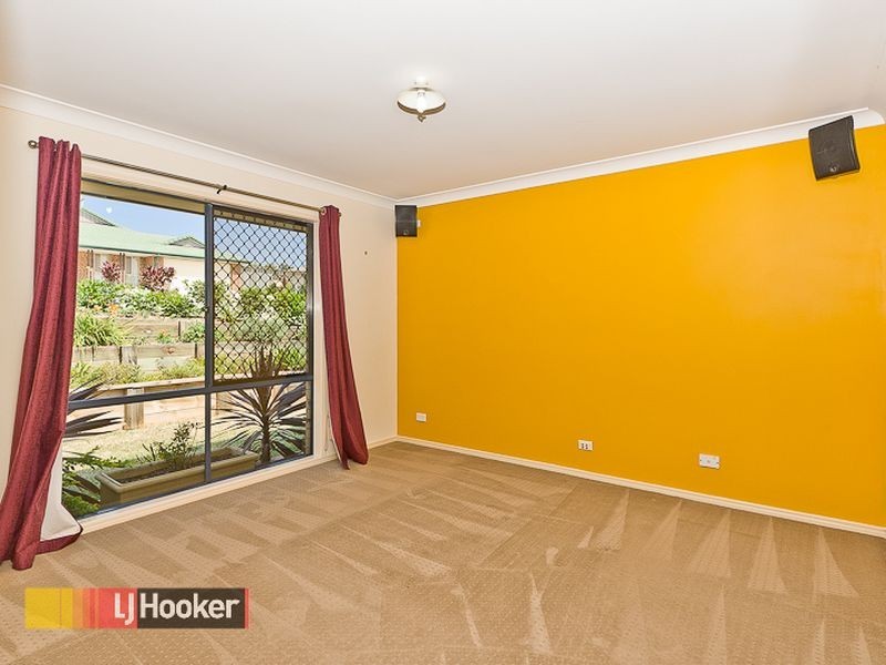 7 Stone Brook Court, Cashmere QLD 4500