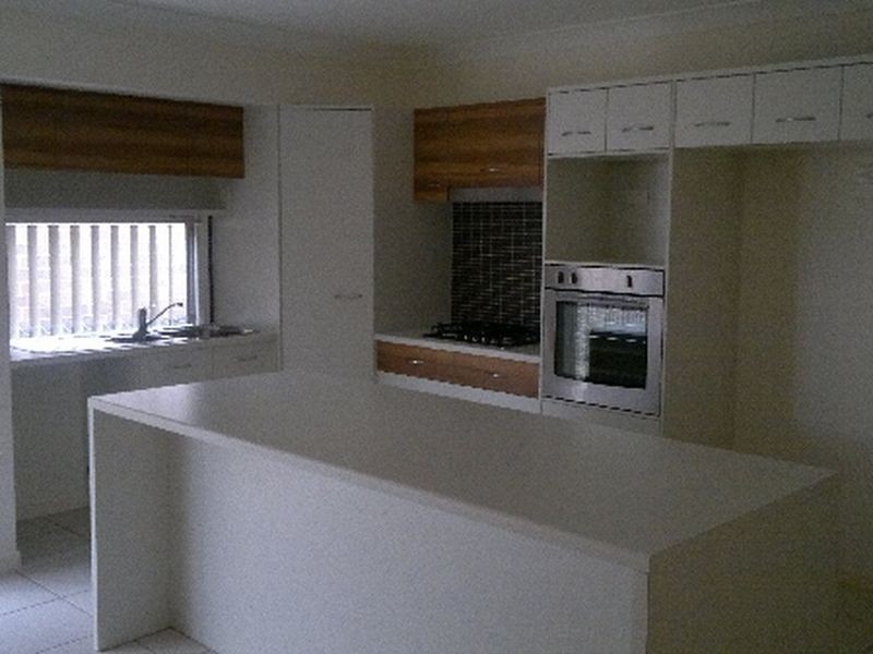 18 Jowarra Street, Kallangur QLD 4503