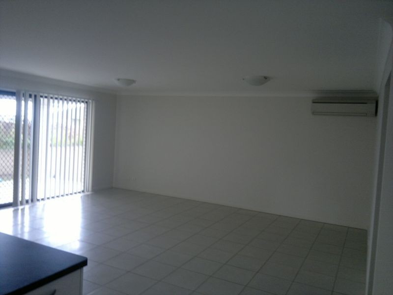 16 Hume Circuit, Warner QLD 4500