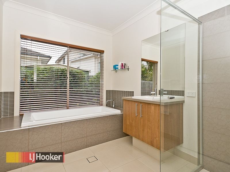 4 Kipfler Lane, Warner QLD 4500