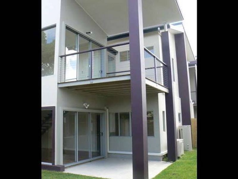 2/5 Nursery Street, Nundah QLD 4012