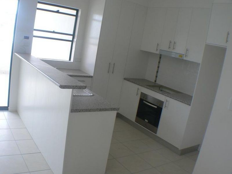 2/8 School Road, Stafford QLD 4053