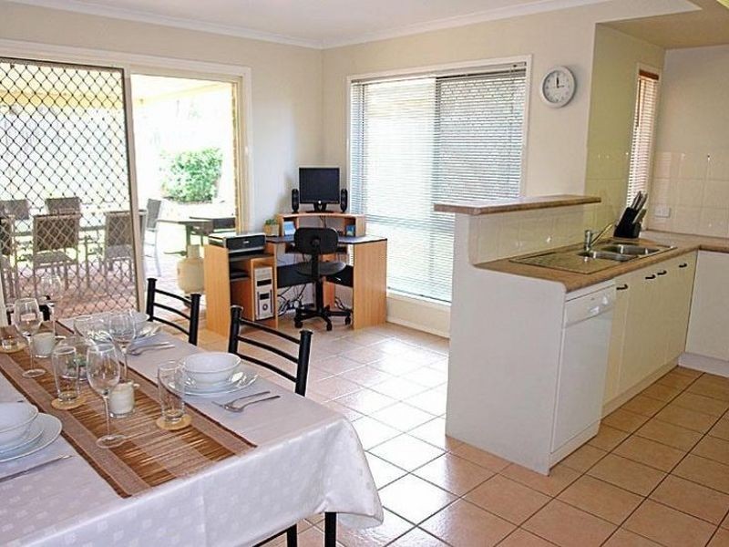 2/10 Wodalla Crescent, Bracken Ridge QLD 4017