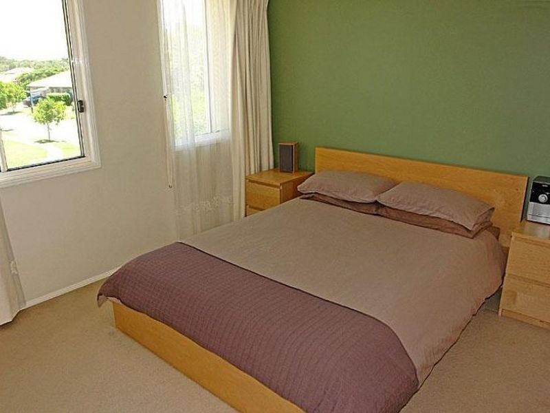 2/10 Wodalla Crescent, Bracken Ridge QLD 4017