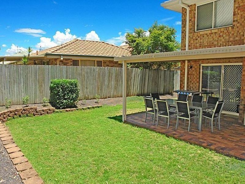 2/10 Wodalla Crescent, Bracken Ridge QLD 4017