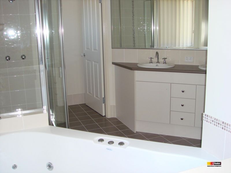 77 Gum Street, Warner QLD 4500