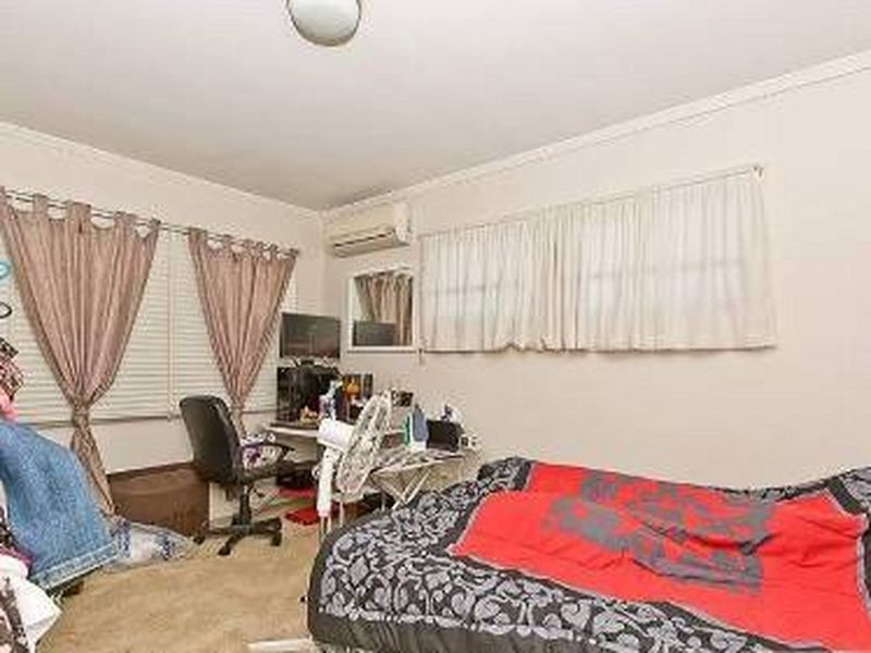 12 Carrie Street, Zillmere QLD 4034