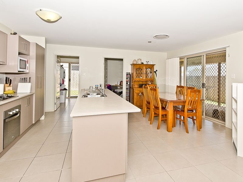 14 Pallas Pde, Warner QLD 4500