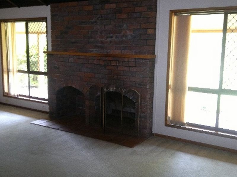 1 Sally Court, Warner QLD 4500