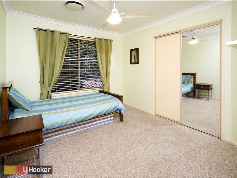 8 Bramble Close, Warner QLD 4500