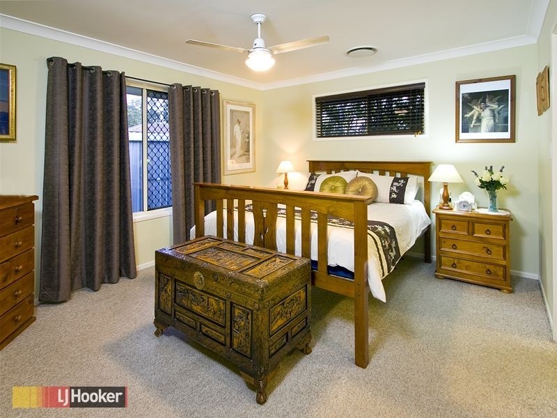 8 Bramble Close, Warner QLD 4500