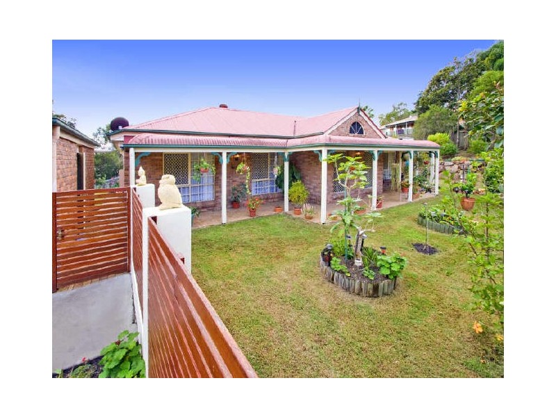 17 Forest Court, Albany Creek QLD 4035