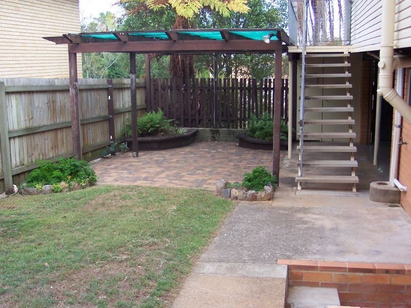 1 Waratah Street, Albany Creek QLD 4035