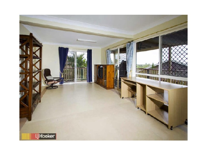 Eatons Hill QLD 4037