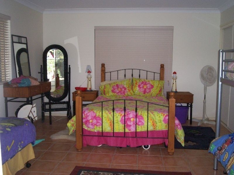 16 Sundown Court, Cashmere QLD 4500