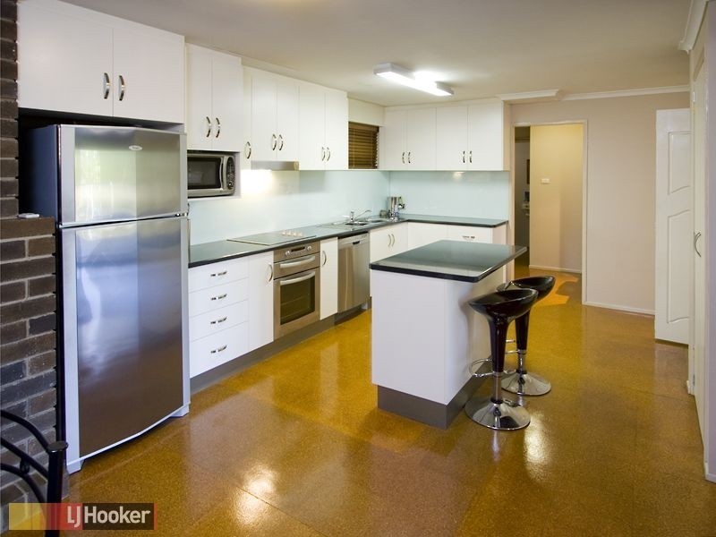 53 Folkstone Ave, Albany Creek QLD 4035