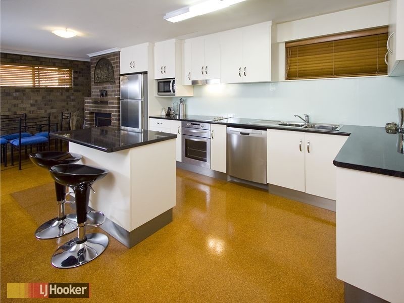 53 Folkstone Ave, Albany Creek QLD 4035