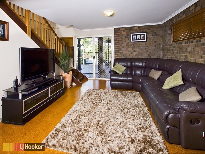 53 Folkstone Ave, Albany Creek QLD 4035