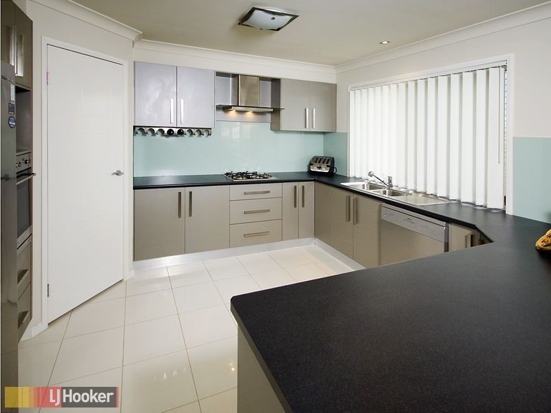 Warner QLD 4500