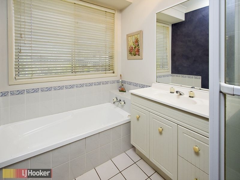 48 Kurrajong Drive, Warner QLD 4500