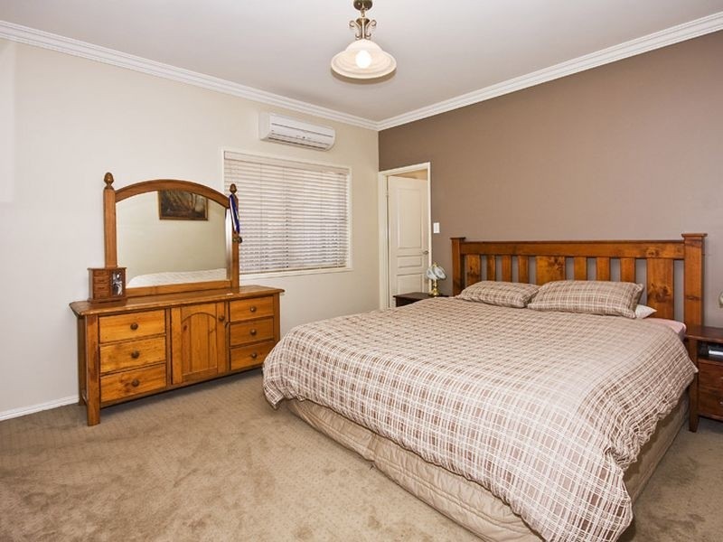 Warner QLD 4500