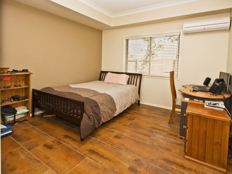 Warner QLD 4500